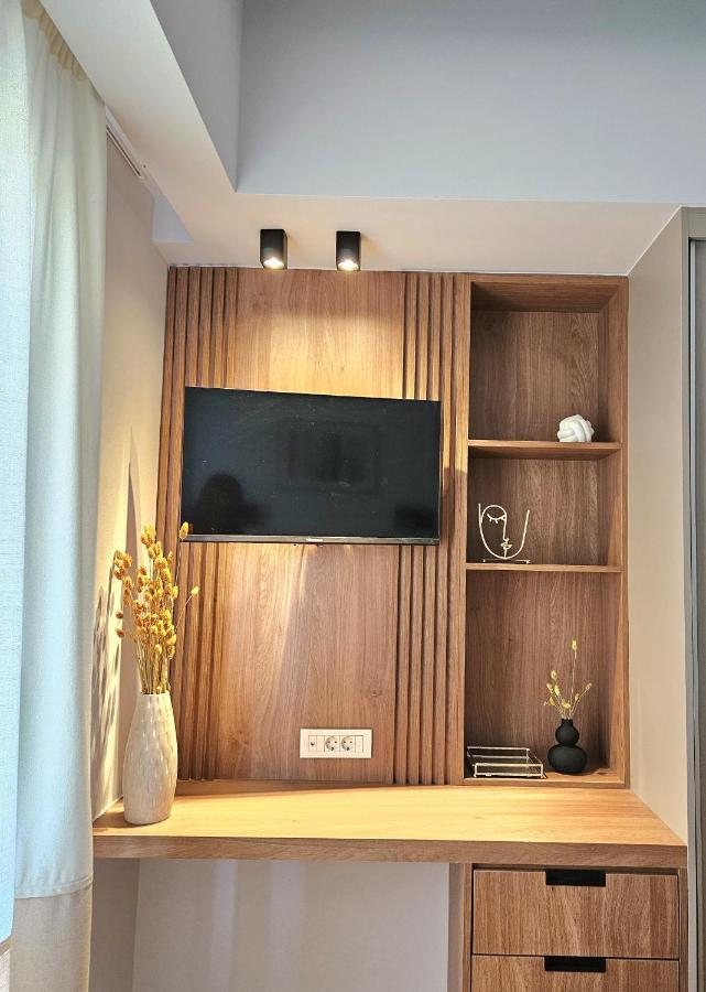 Calm & Dreamy Luxury Apts Pirgos  Ngoại thất bức ảnh