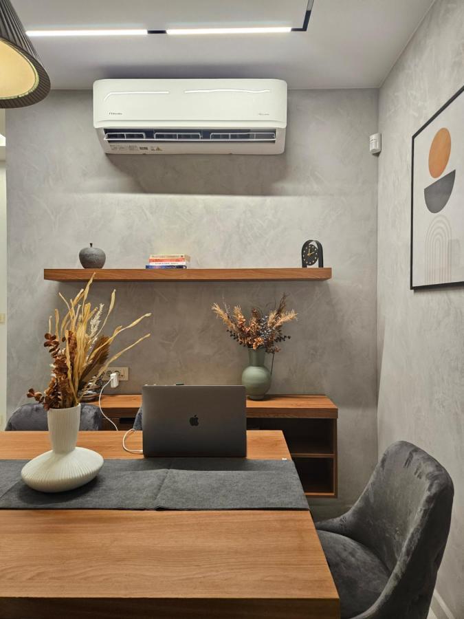 Calm & Dreamy Luxury Apts Pirgos  Ngoại thất bức ảnh