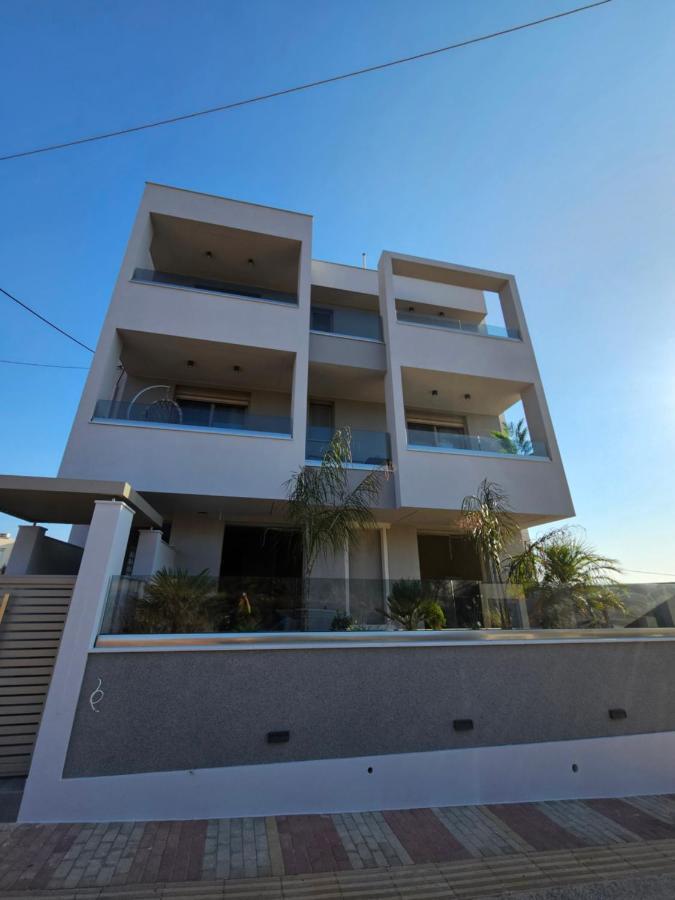 Calm & Dreamy Luxury Apts Pirgos  Ngoại thất bức ảnh