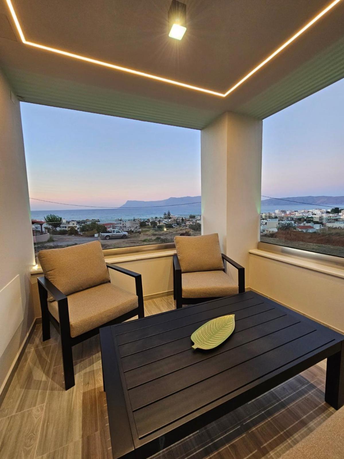 Calm & Dreamy Luxury Apts Pirgos  Ngoại thất bức ảnh