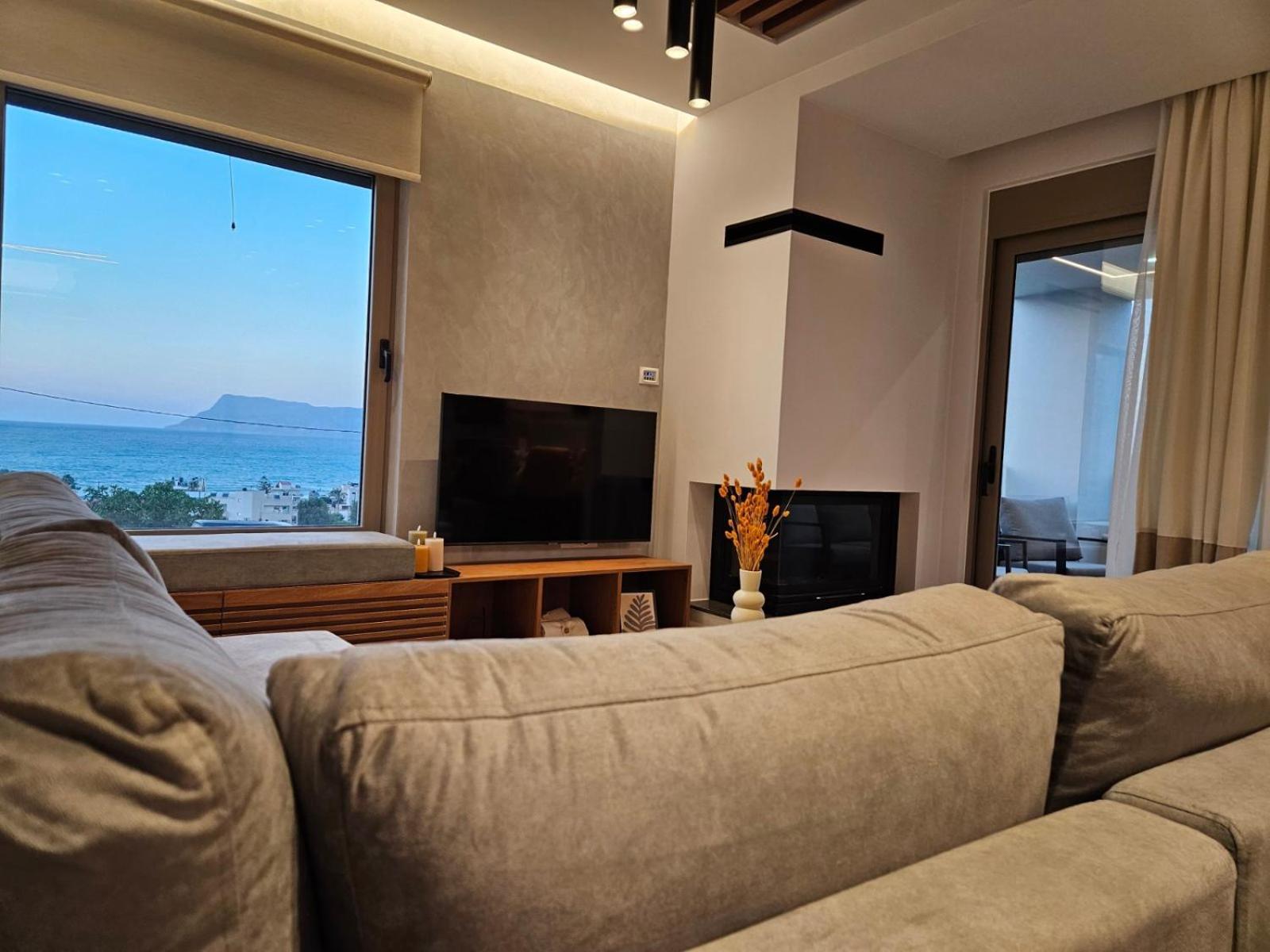 Calm & Dreamy Luxury Apts Pirgos  Ngoại thất bức ảnh