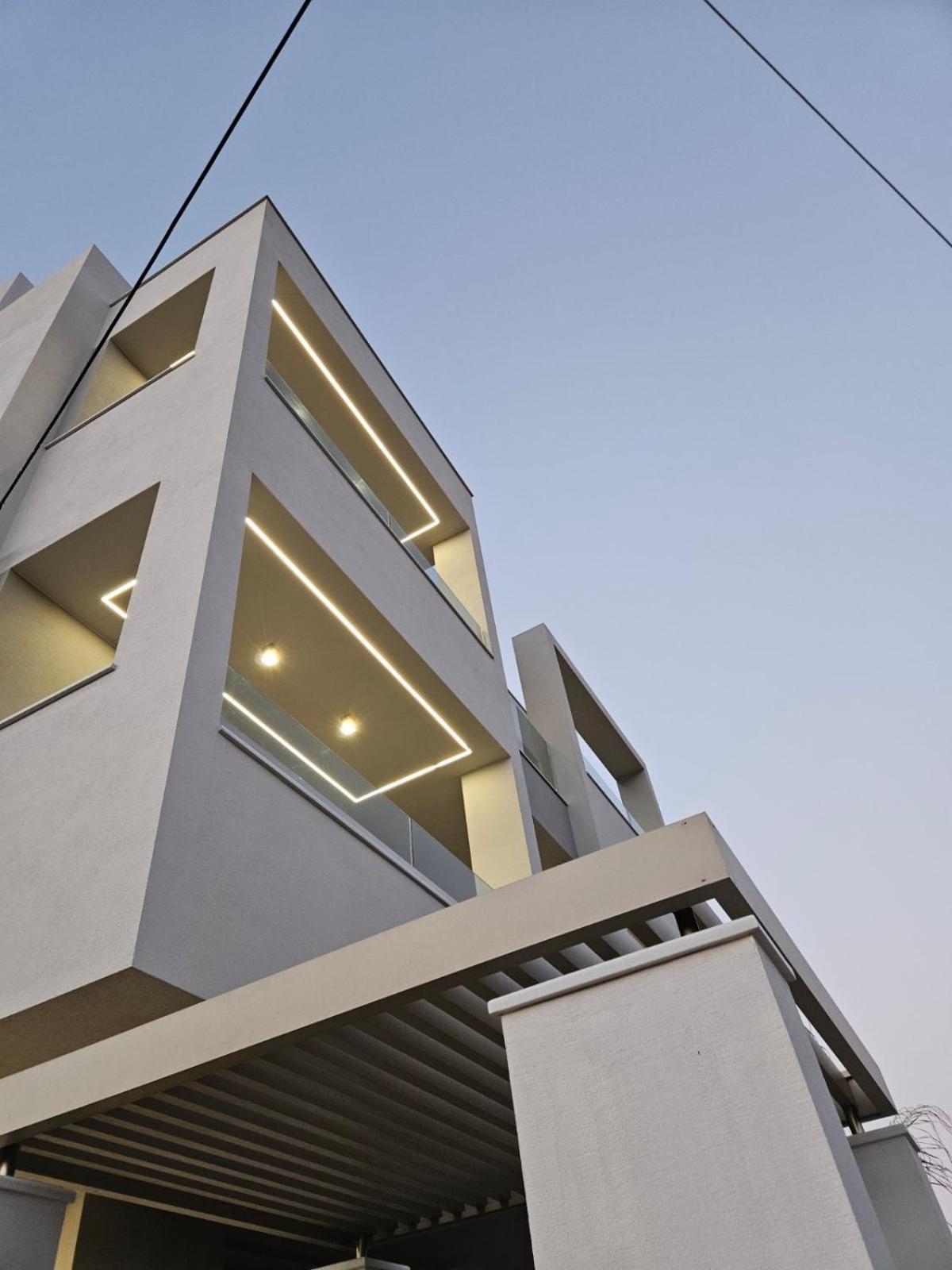 Calm & Dreamy Luxury Apts Pirgos  Ngoại thất bức ảnh